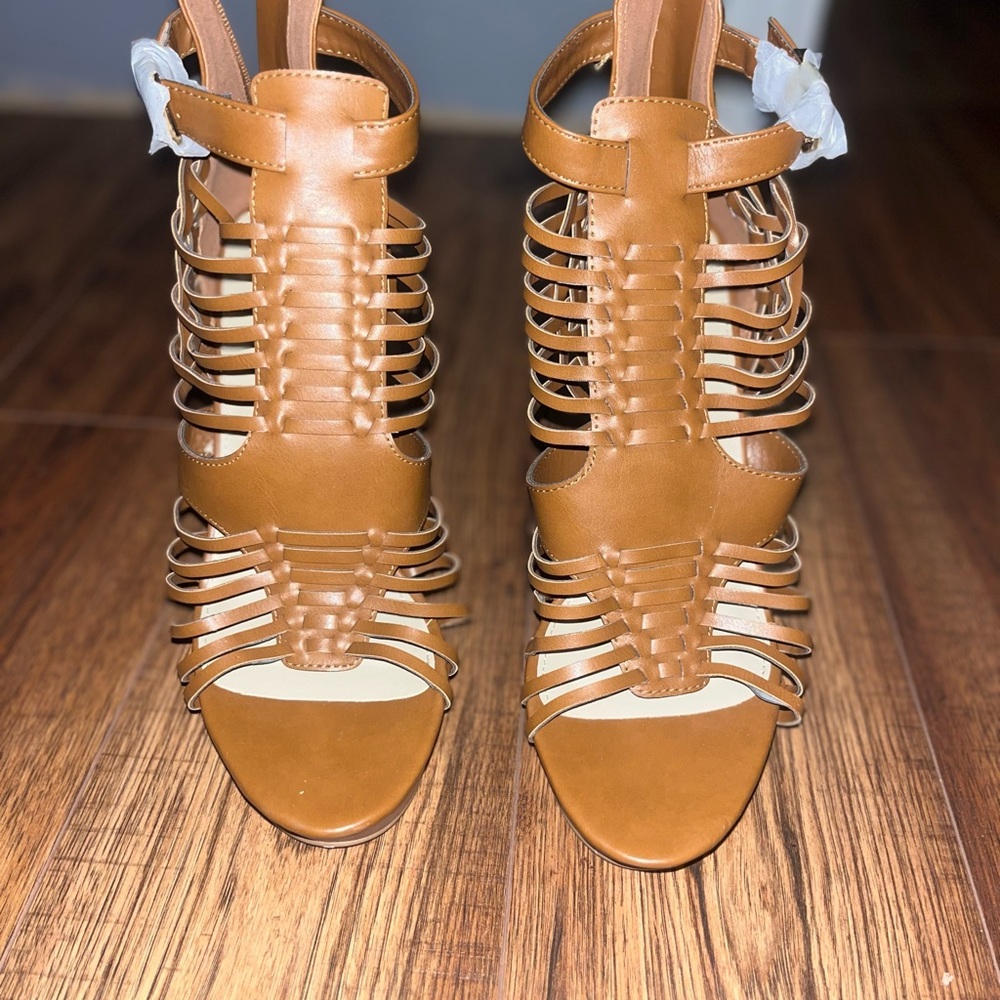 NWOT Justfab Tan Strappy Heels - 11